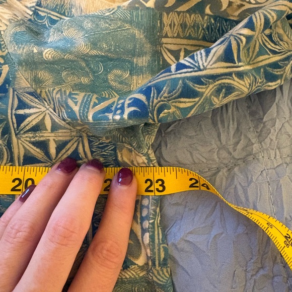 Weekenders L Men's Short Sleeve Silk Cotton Blend Hawaiian Tribal Pattern - Picture 7 of 8